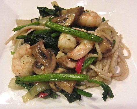 Prawn and veggie noodles